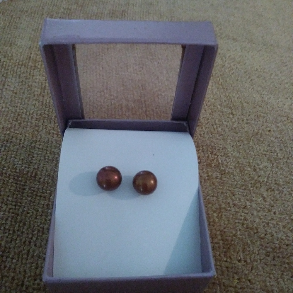 Chocolate Tahitian pearl earings AAA quality